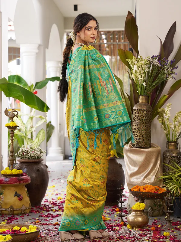 Mustard_Kanjivaram_Silk_Zari_Border_Woven_Saree_For_Women