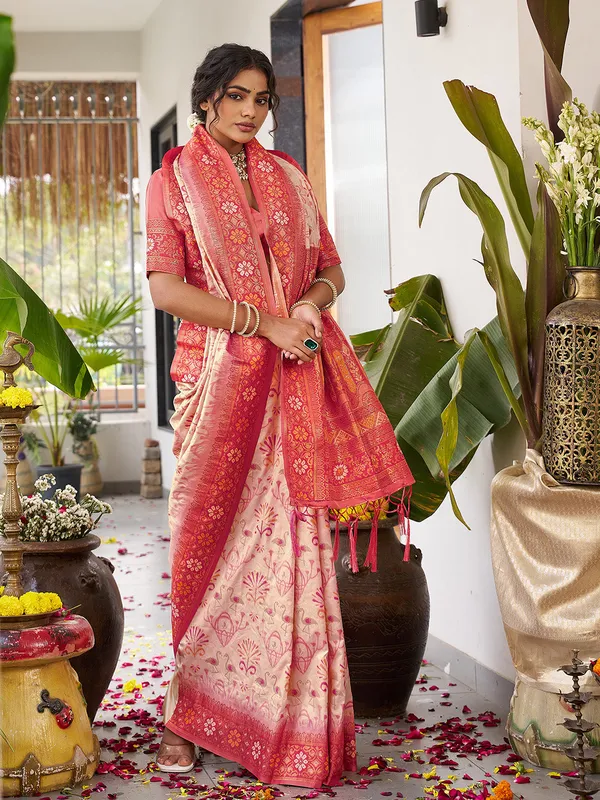 White_Kanjivaram_Silk_Zari_Border_Woven_Saree_For_Women