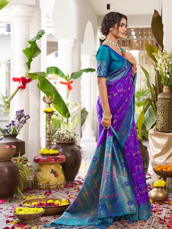 Violet_Kanjivaram_Silk_Zari_Border_Woven_Ethnic_Saree_For_Women
