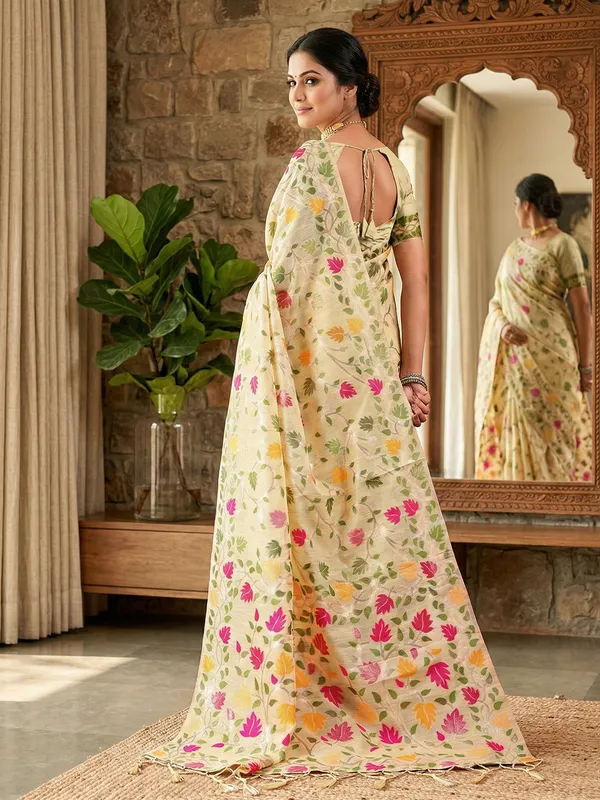 Ivory_Cream_Linen_Floral_Print_Saree_For_Women