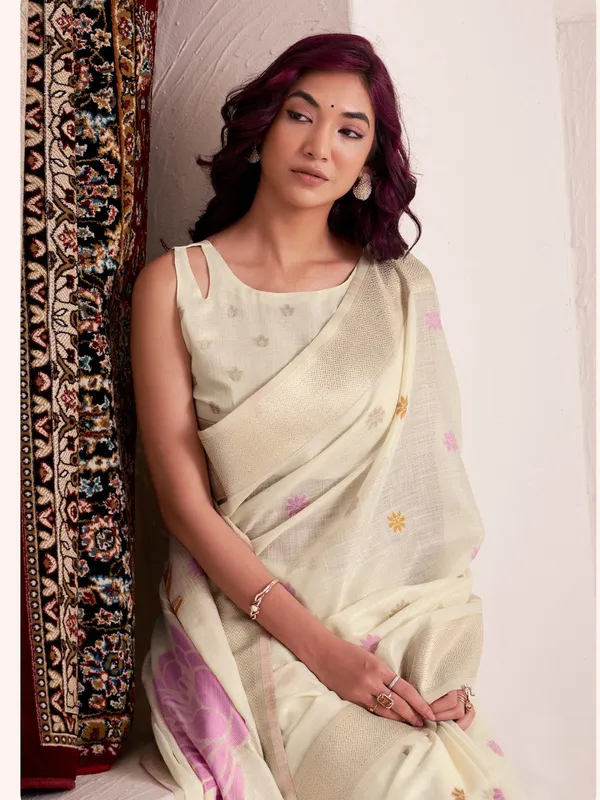 Ivory_Cream_Linen_Floral_Print_Saree_For_Women