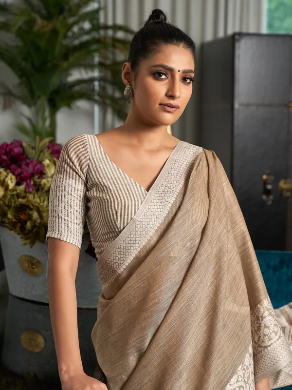 Taupe_Beige_Linen_White_Border_Woven_Saree_For_Women