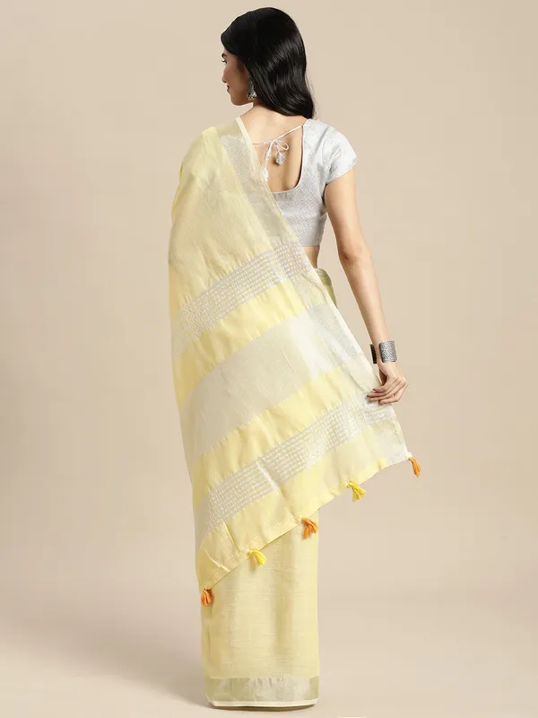 Pastel_Yellow_Linen_Silver_Stripe_Border_Saree_For_Women