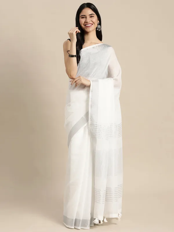 White_Linen_Silver_Stripe_Border_Saree_For_Women
