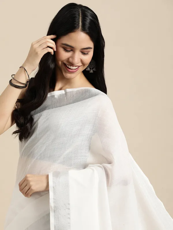 White_Linen_Silver_Stripe_Border_Saree_For_Women