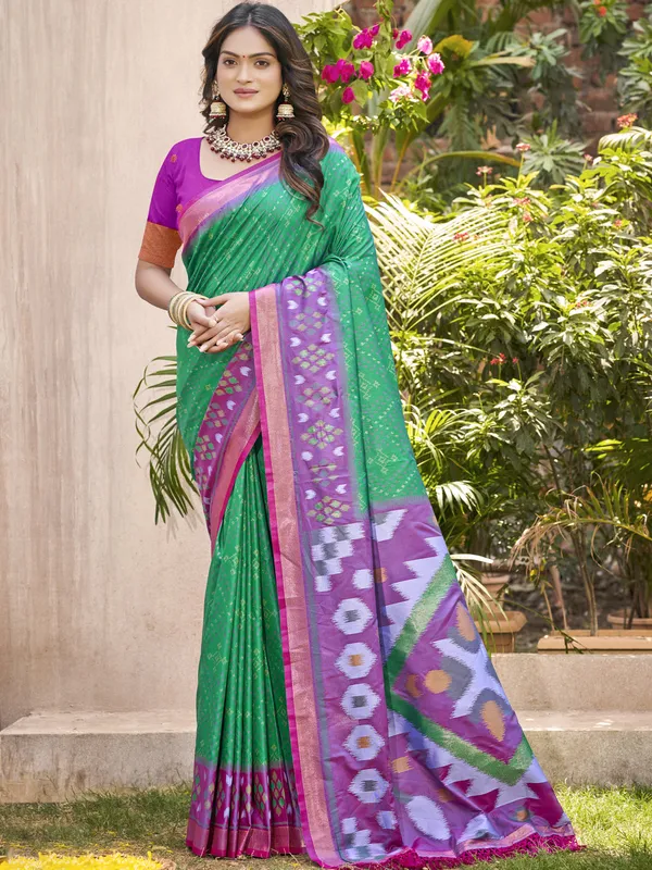 Rama_Green_Pochampalli_Soft_Silk_Ikat_Woven_Saree_For_Women