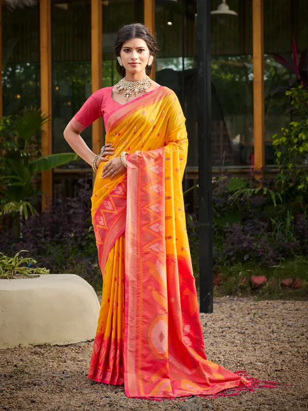 Yellow_Pochampalli_Silk_Ikat_Woven_Festive_Saree_For_Women