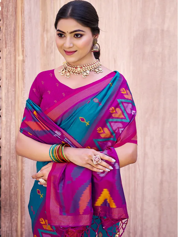 Sky_Blue_Pochampalli_Silk_Ikat_Woven_Saree_For_Women