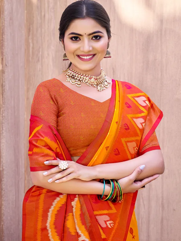 Mustard_Pochampalli_Silk_Ikkat_Woven_Saree_For_Women