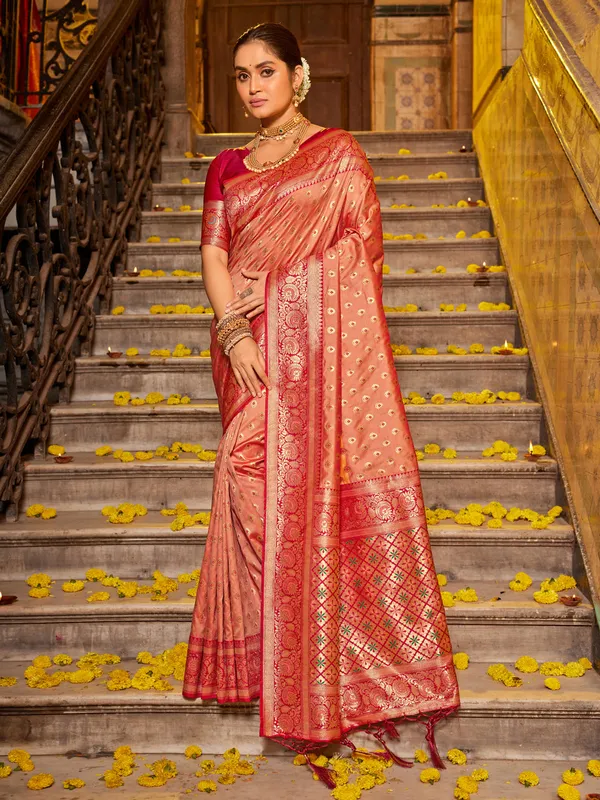 Peach_Kanjivaram_Silk_Zari_Woven_Bridal_Saree_For_Women