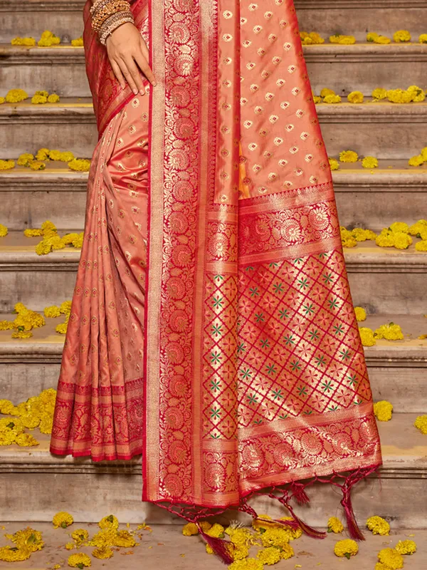 Peach_Kanjivaram_Silk_Zari_Woven_Bridal_Saree_For_Women