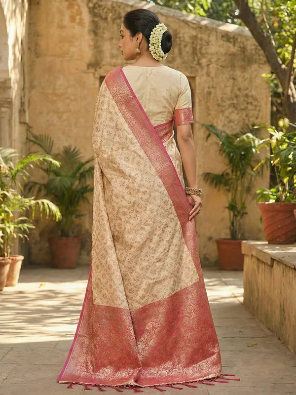 Ivory_Pink_Banarasi_Silk_Golden_Zari_Woven_Saree_For_Women