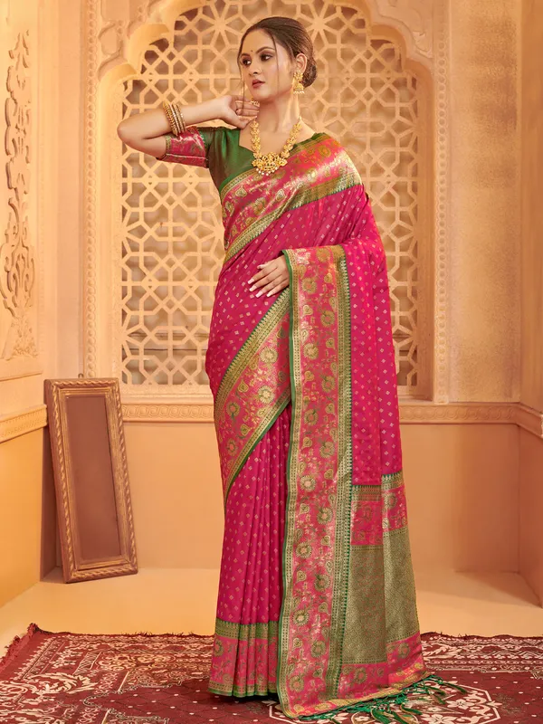 Pink_Kanjivaram_Silk_Zari_Woven_Bridal_Saree_For_Women