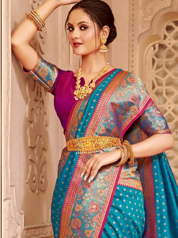 Blue_Kanjivaram_Silk_Zari_Woven_Bridal_Saree_For_Women