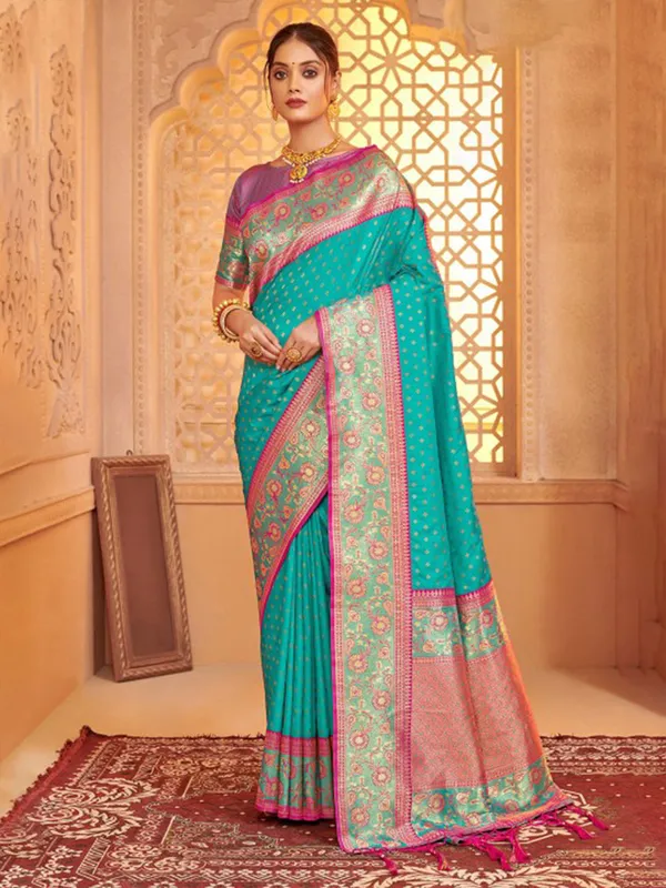Sea_Green_Kanjivaram_Silk_Golden_Zari_Woven_Bridal_Saree_For_Women