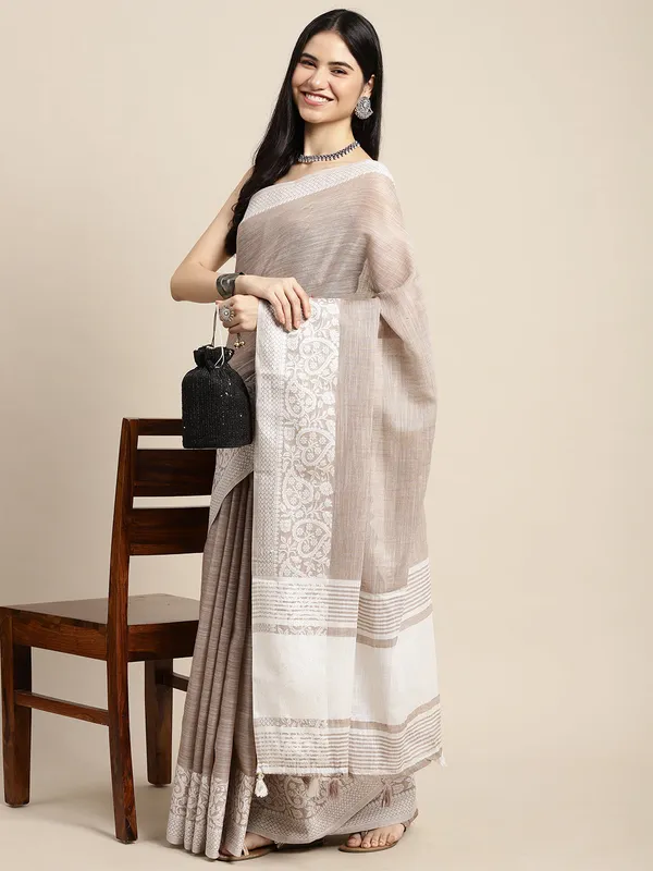 Beige_Silver_Linen_Blend_Woven_Design_Saree_For_Women