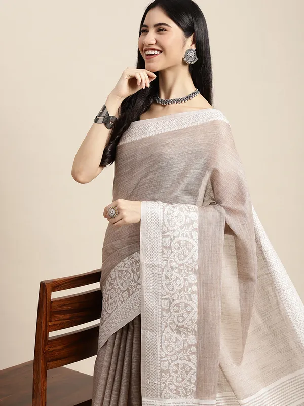 Beige_Silver_Linen_Blend_Woven_Design_Saree_For_Women
