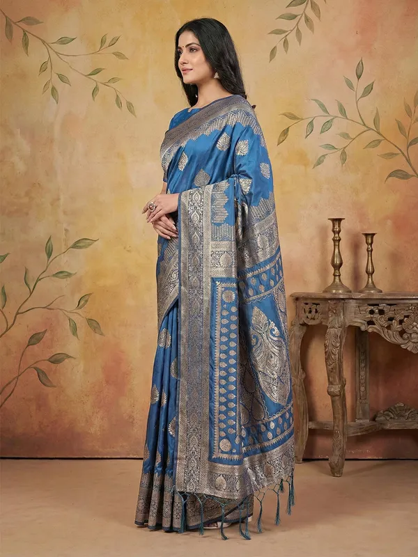 Steel_Blue_Silk_Zari_Woven_Heavy_Pallu_Saree_For_Women