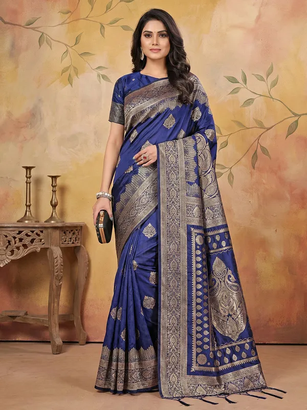 Royal_Blue_Silk_Zari_Woven_Heavy_Pallu_Saree_For_Women