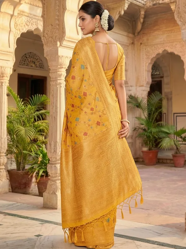 Yellow_Banarasi_Silk_Zari_Woven_Floral_Jaal_Saree_For_Women