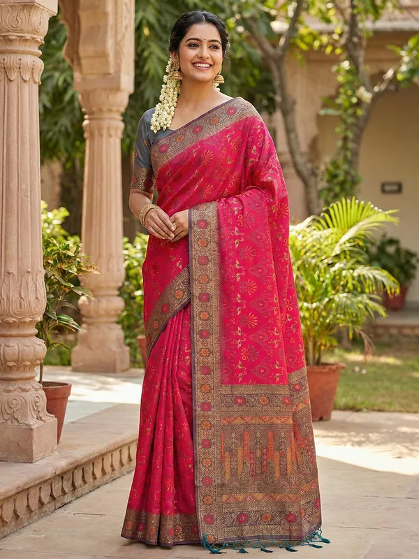 Pink_Grey_Kanjivaram_Art_Silk_Woven_Saree_For_Women