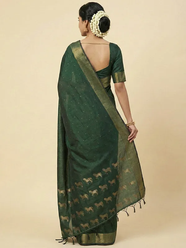 Dark_Bottle_Green_Soft_Silk_Temple_Border_Woven_Saree_For_Women