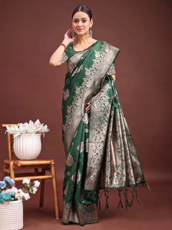 Emerald_Green_Soft_Silk_Silver_Zari_Woven_Saree_For_Women