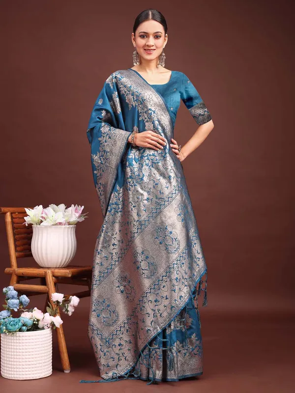 Ocean_Teal_Blue_Soft_Silk_Floral_Zari_Woven_Saree_For_Women