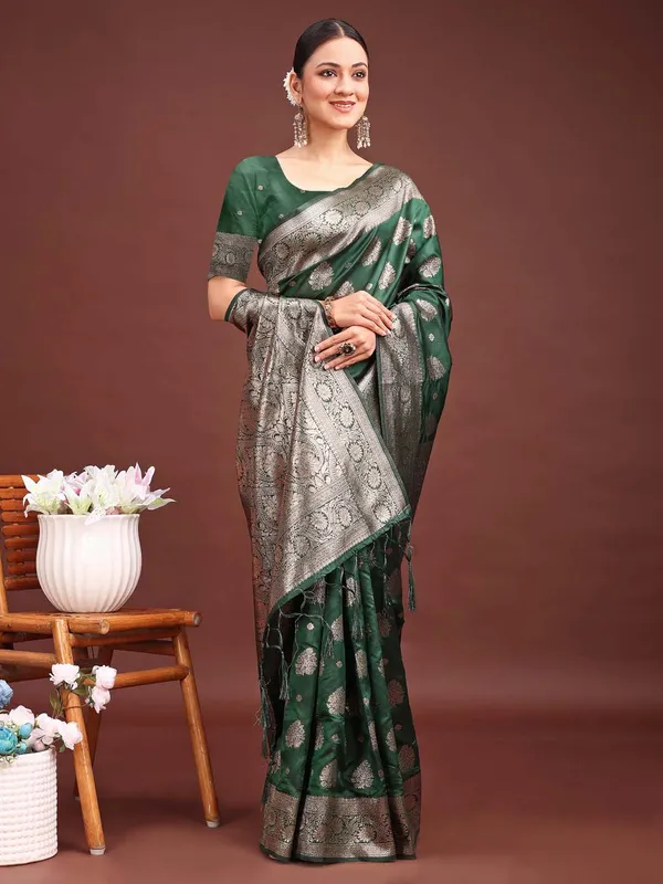 Forest_Green_Soft_Silk_Silver_Zari_Woven_Saree_For_Women