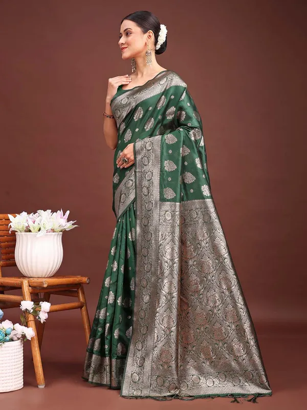 Forest_Green_Soft_Silk_Silver_Zari_Woven_Saree_For_Women