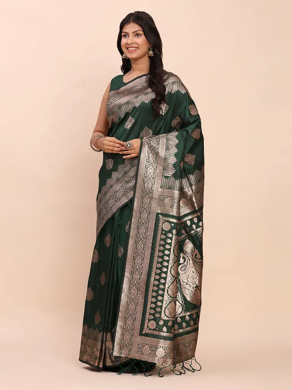 Bottle_Green_Silk_Zari_Woven_Heavy_Pallu_Saree_For_Women