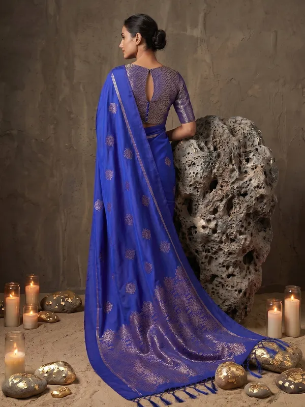Royal_Blue_Soft_Silk_Zari_Woven_Saree_For_Women