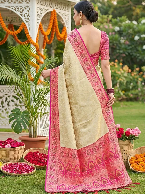 Cream_Hot_Pink_Soft_Silk_Kanjivaram_Style_Zari_Saree_For_Women