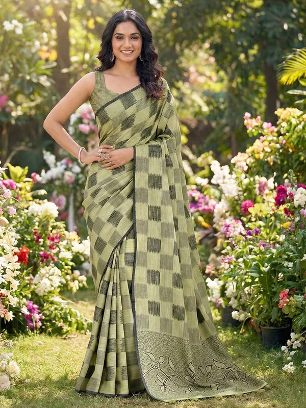 Olive_Green_Black_Checkered_Linen_Blend_Floral_Pallu_Saree_For_Women