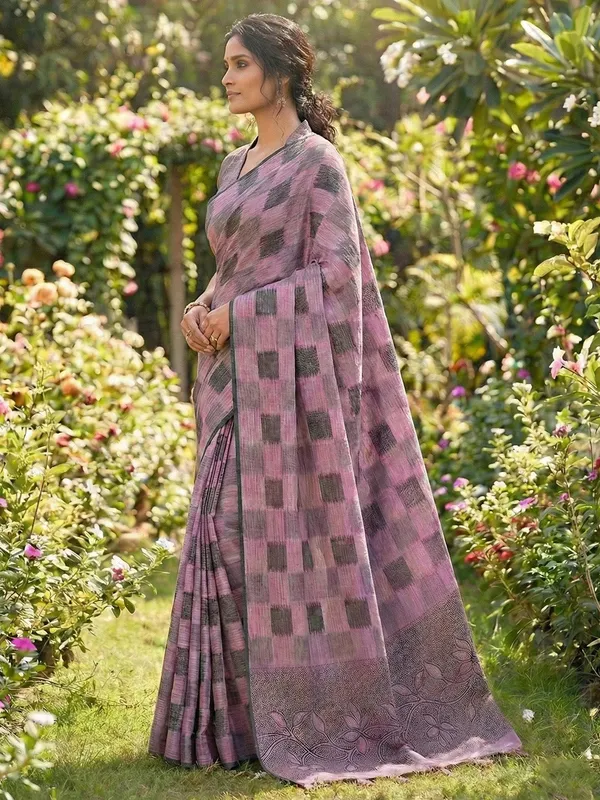 Mauve_Black_Linen_Checkered_Floral_Pallu_Saree_For_Women