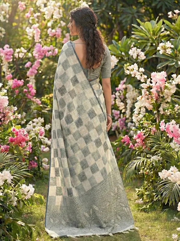 Off_White_Blue_Linen_Blend_Checkered_Floral_Pallu_Saree_For_Women