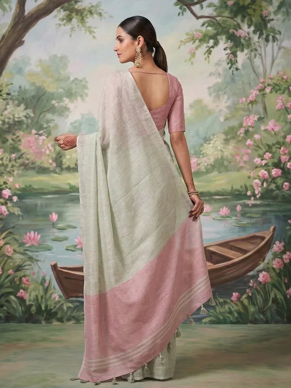 Pastel_Green_Tissue_Silk_Woven_Saree_For_Women