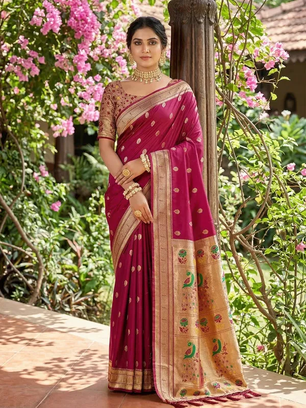 Magenta_Paithani_Soft_Silk_Woven_Festive_Saree_For_Women
