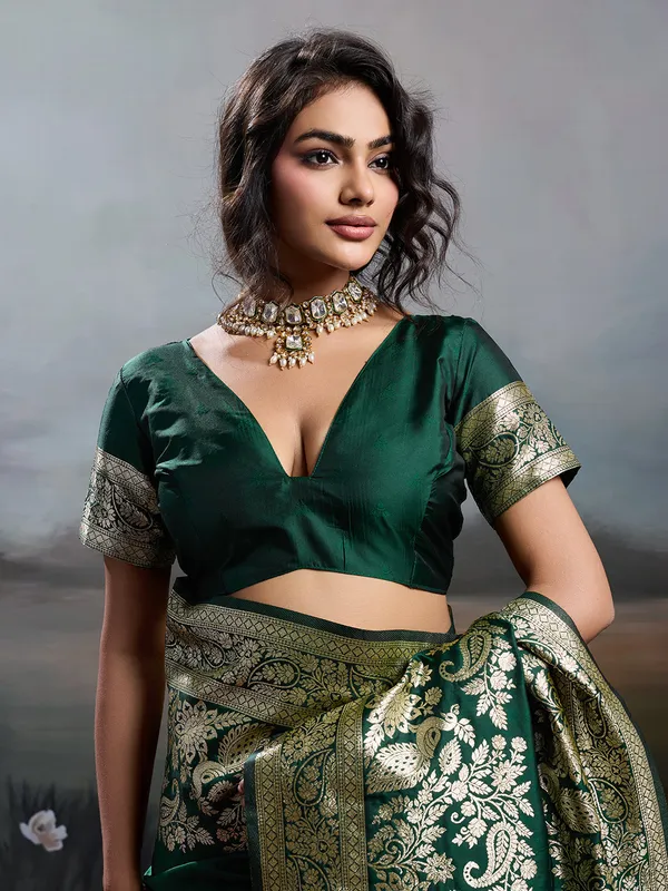 Dark_Green_Banarasi_Silk_Woven_Saree_For_Women