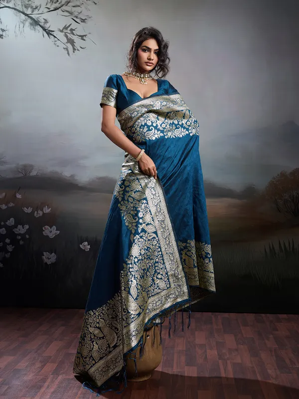 Navy_Blue_Banarasi_Silk_Woven_Festive_Wedding_Saree_For_Women