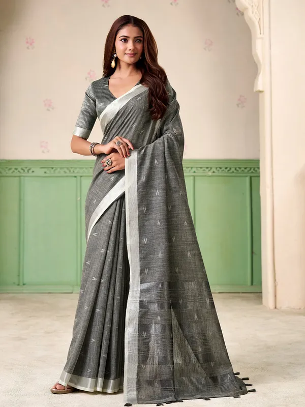 Grey_Linen_Silver_Zari_Woven_Saree_For_Women