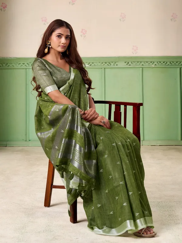 Olive_Green_Linen_Woven_Silver_Zari_Saree_For_Women