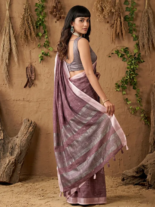 Mauve_Blue_Linen_Woven_Silver_Zari_Saree_For_Women
