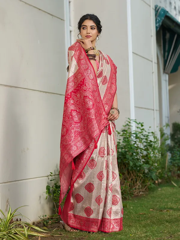 Beige_Red_Banarasi_Silk_Zari_Border_Saree_For_Women