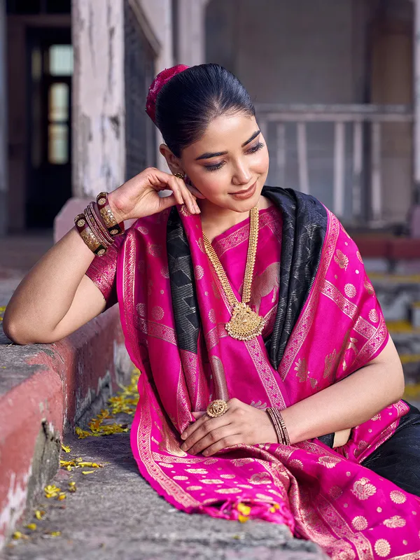 Black_Rani_Pink_Soft_Silk_Zari_Border_Saree_For_Women