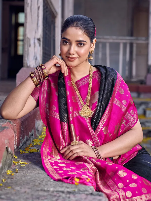 Black_Rani_Pink_Soft_Silk_Zari_Border_Saree_For_Women