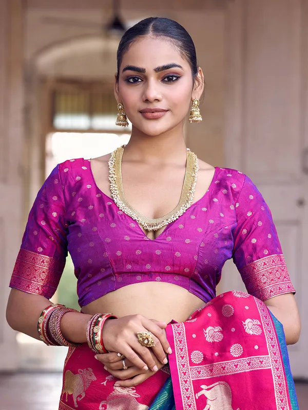 Teal_Green_Soft_Silk_Rani_Pink_Border_Woven_Saree_For_Women