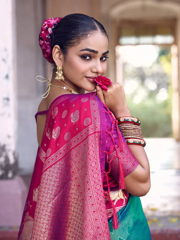 Teal_Green_Soft_Silk_Rani_Pink_Border_Woven_Saree_For_Women