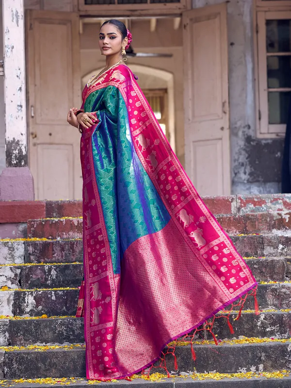 Teal_Green_Soft_Silk_Rani_Pink_Border_Woven_Saree_For_Women