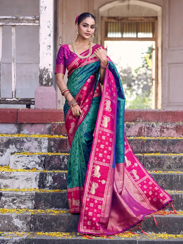 Teal_Green_Soft_Silk_Rani_Pink_Border_Woven_Saree_For_Women